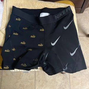Nike patterned spandex